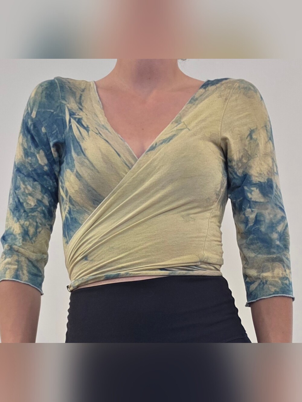 Tie-Dye Wrap Front Crop Top in Yellow and Blue. SIZE LARGE * Fits Like a s/m